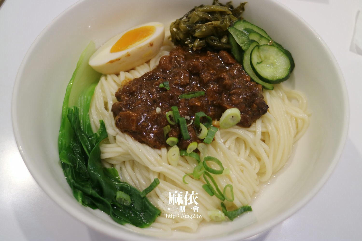 好伴麵店 桃園中華店│桃園車站步行10分鐘,有獨特濃郁乾拌麵和經典小菜的文青店家!#桃園火車站美食 - 第14張圖 好伴麵店