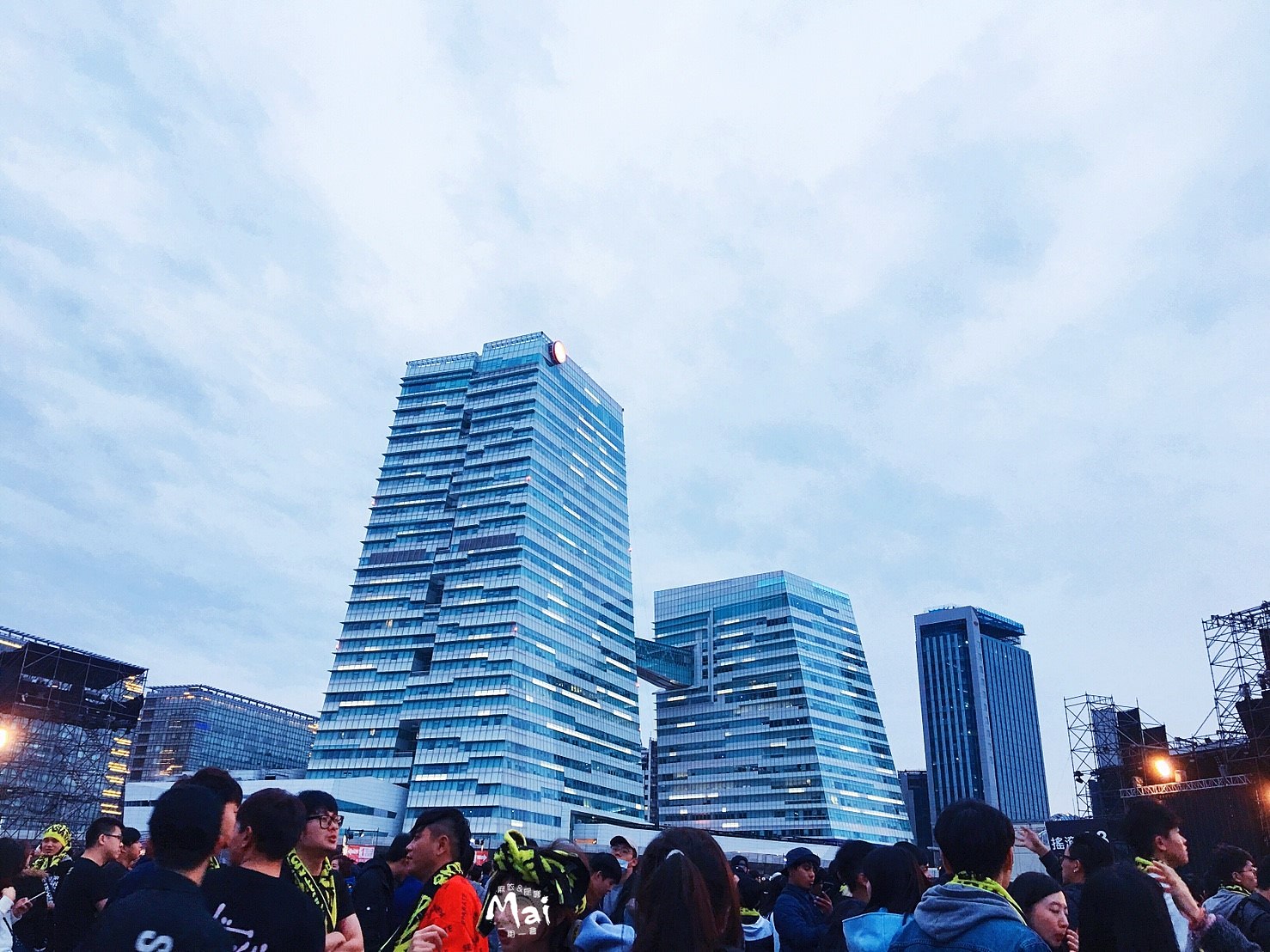 18 One Ok Rock In Taiwan演唱會心得 演唱會歌單 相關資訊整理 周邊商品 麻依mai 一期一會